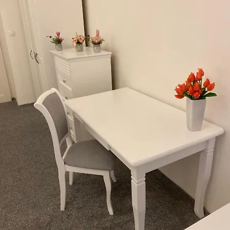 Apartament Comfortable Flat In Old Town For 6 Guests *