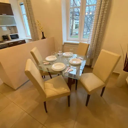 Comfortable Flat In Old Town For 6 Guests Daire