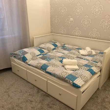 Comfortable Flat In Old Town For 6 Guests